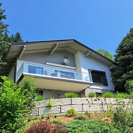 Berg'nsee بيت للعطل