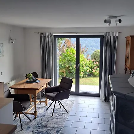 Berg'nsee בית נופש