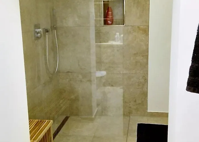 Berg'nsee * أنينهايم